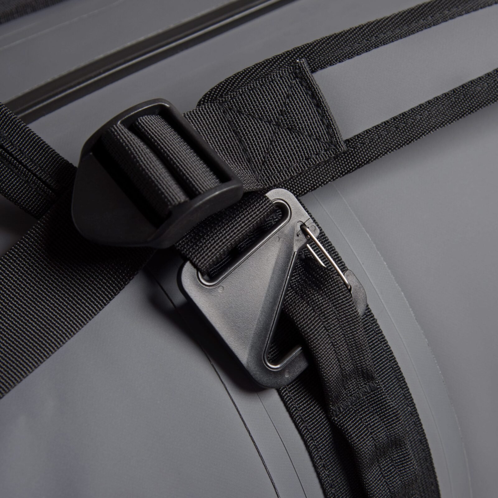 ZULKI - Bolso Seco 75L - Gris Patagónico